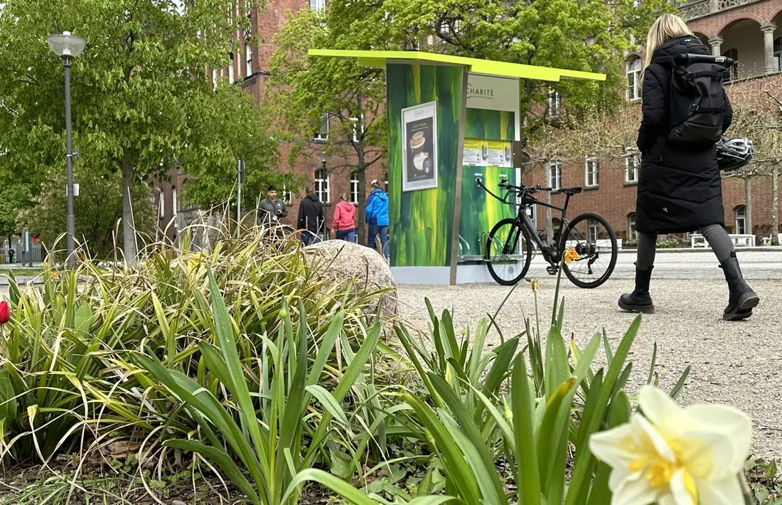 Solar-Ladestation für E-Bikes auf dem Gelände des Klinikums Crailsheim